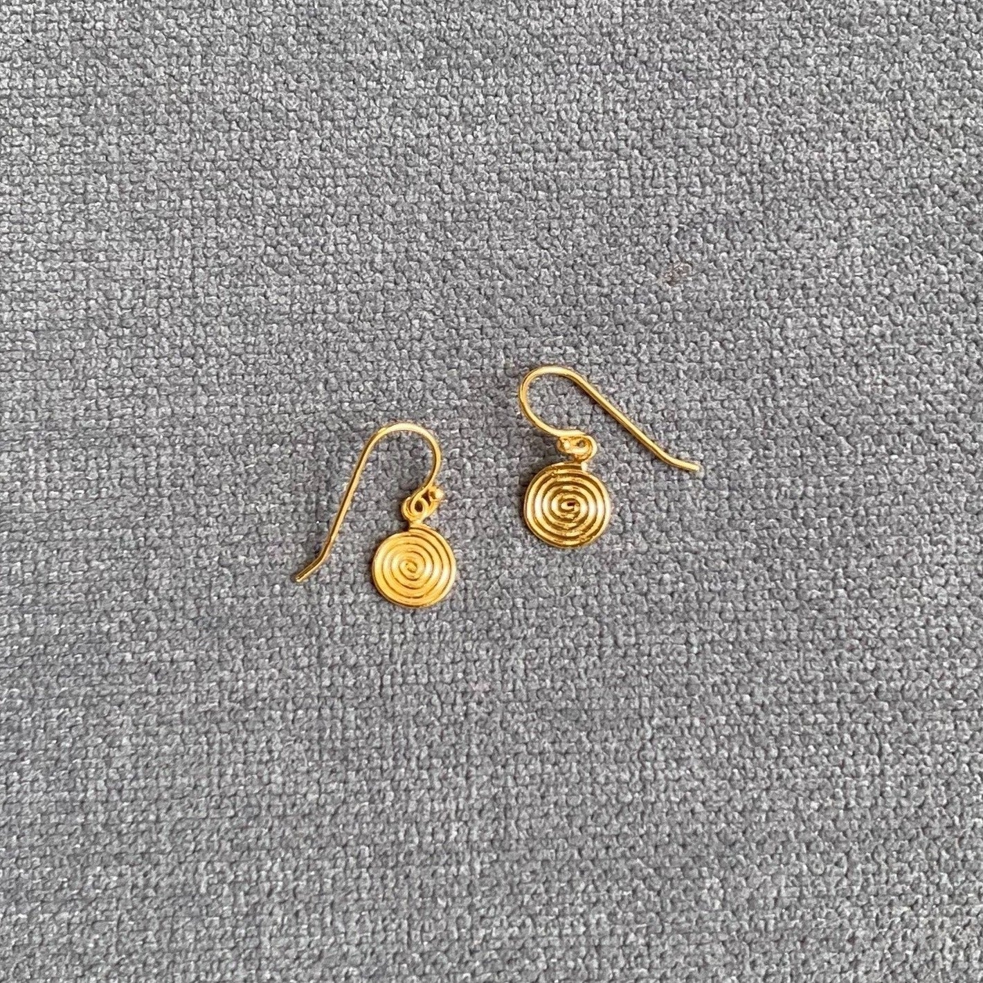 うずまき ピアス