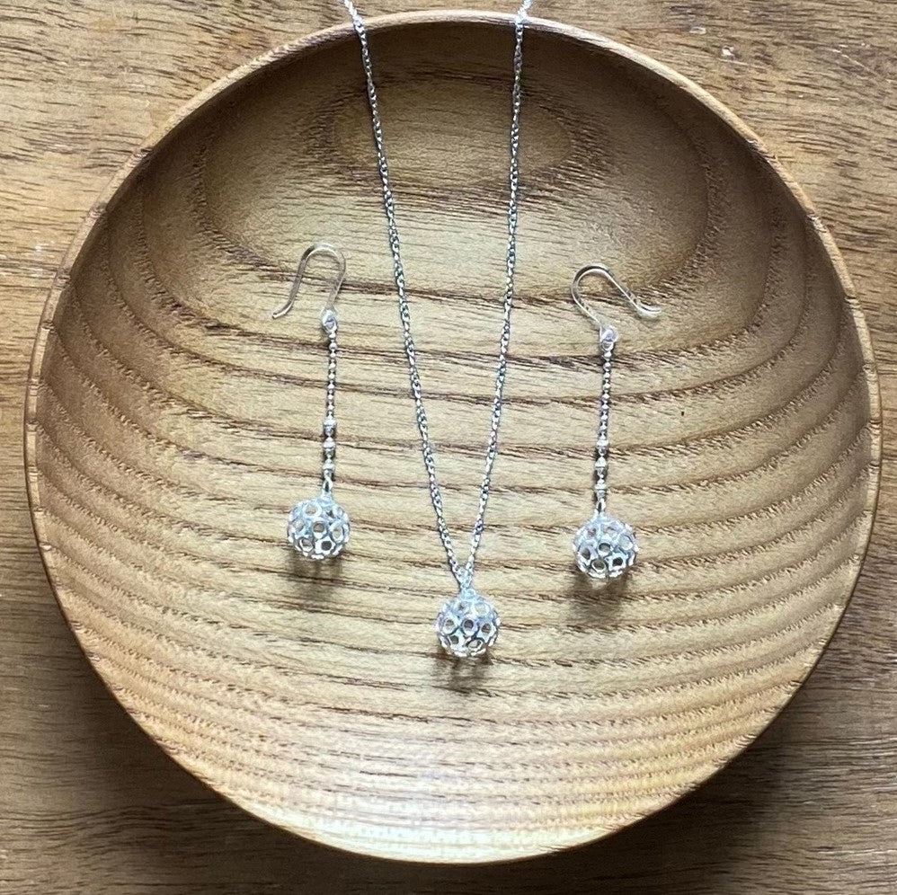 ボール(小)ロング 樹脂フックピアス