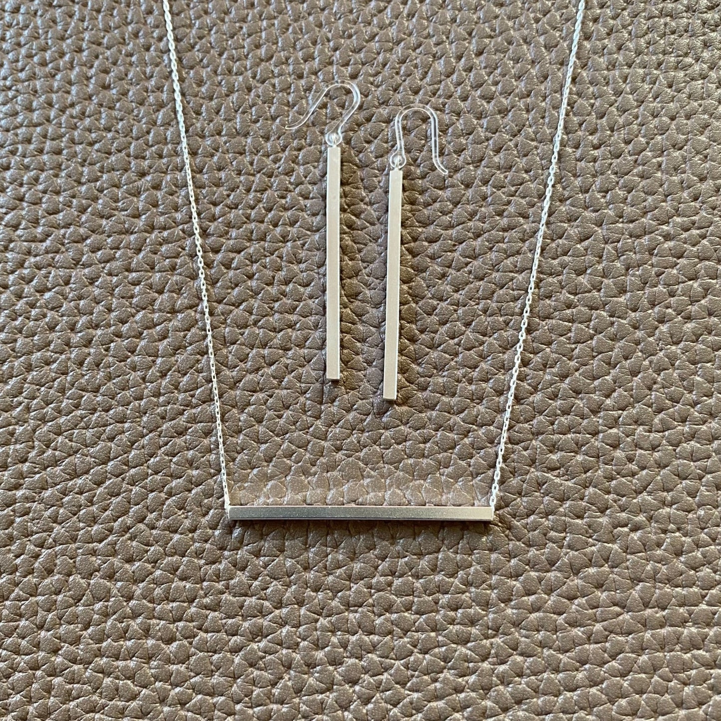 Bar 樹脂フック ピアス