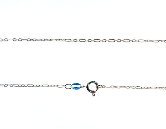 Patterned Long and Short links Chain Necklace